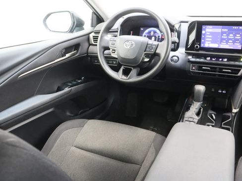 Certified 2025 Toyota Camry LE FWD image 31