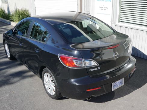 Used 2012 MAZDA MAZDA3 i Touring FWD image 16