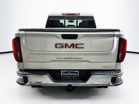 Used 2022 GMC Sierra 1500 SLT w/ SLT Convenience Package AWD/4WD image 7
