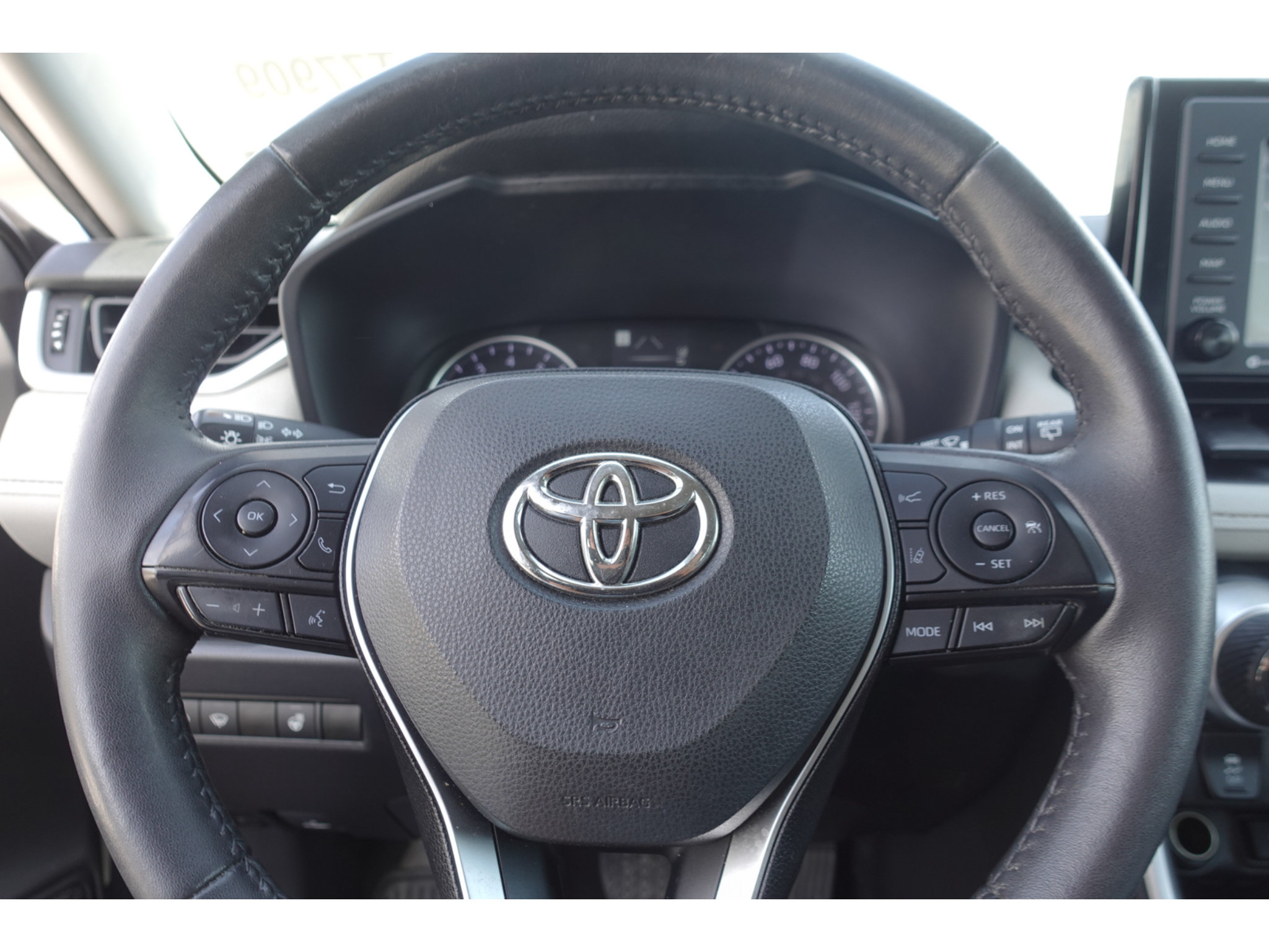 Certified 2022 Toyota RAV4 XLE w/ XLE Grade Weather Package AWD/4WD image 13