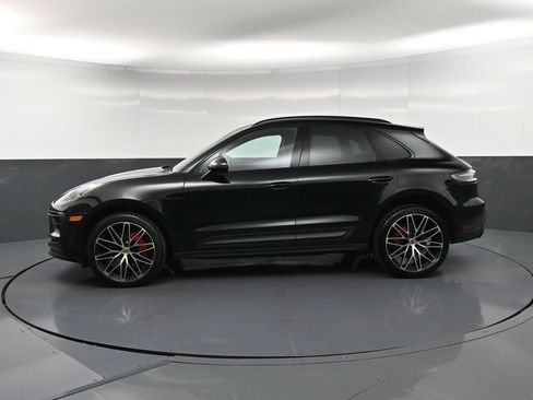 Certified 2023 Porsche Macan S AWD/4WD image 2