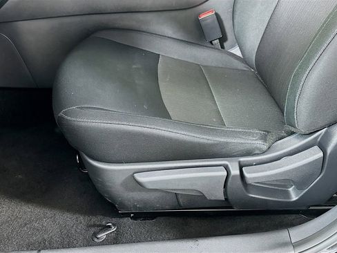 Used 2025 Nissan Sentra SV FWD image 19