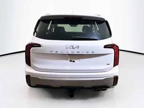 Used 2024 Kia Telluride S image 20
