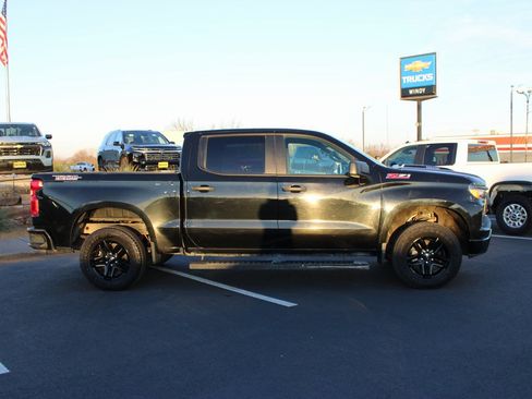 Used 2024 Chevrolet Silverado 1500 Custom Trail Boss AWD/4WD image 10