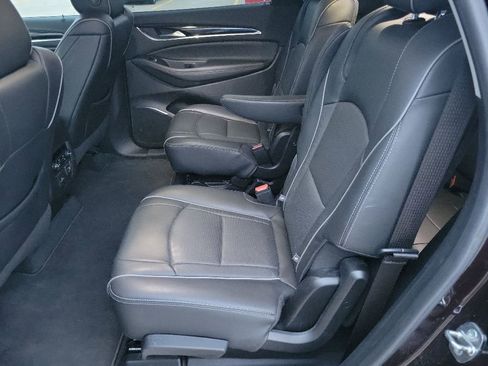 Used 2021 Buick Enclave Avenir AWD/4WD image 10