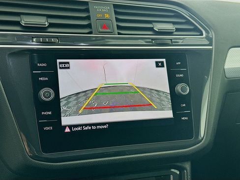 Used 2024 Volkswagen Tiguan S image 21