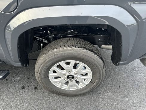 New 2024 Toyota Tacoma SR5 AWD/4WD image 12
