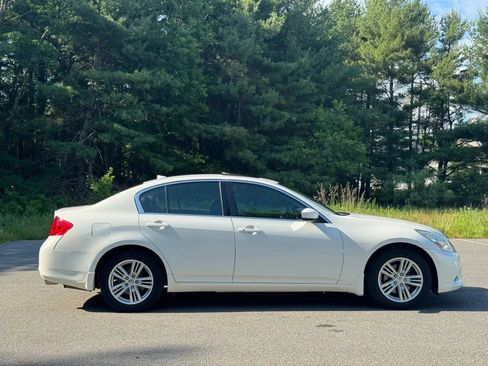 Used 2010 INFINITI G37 x Sedan w/ Premium Pkg AWD/4WD image 4