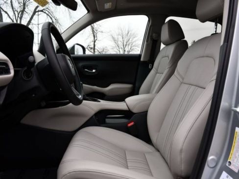 New 2026 Honda HR-V EX-L image 13