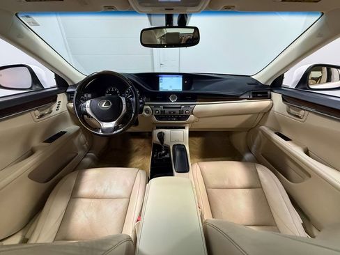Used 2014 Lexus ES 350 w/ Luxury Package FWD image 69