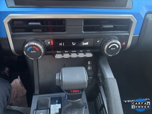 Certified 2025 Toyota Tacoma TRD Off-Road image 18