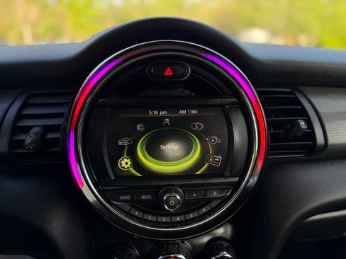 Used 2017 MINI Cooper 2-Door Hardtop image 22