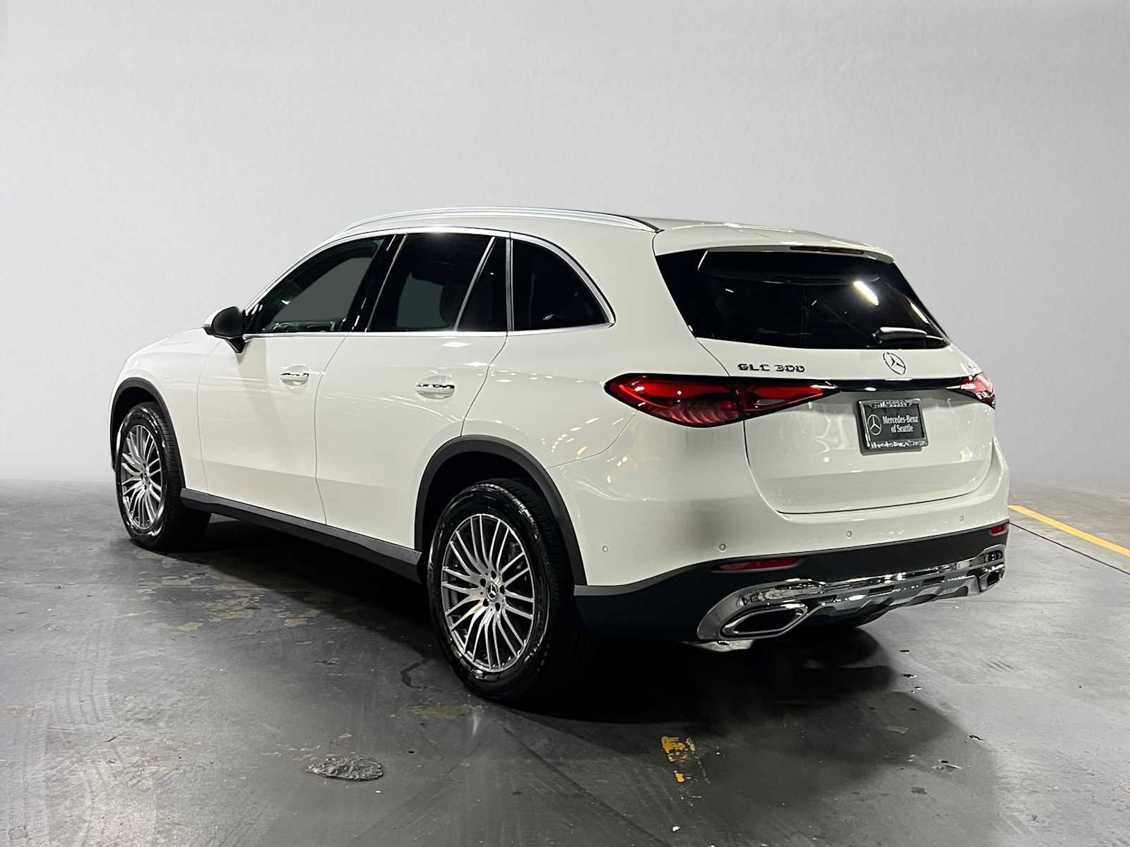 Certified 2026 Mercedes-Benz GLC 300 4MATIC image 5