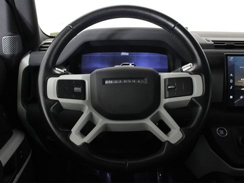 Used 2022 Land Rover Defender 110 X-Dynamic SE image 8