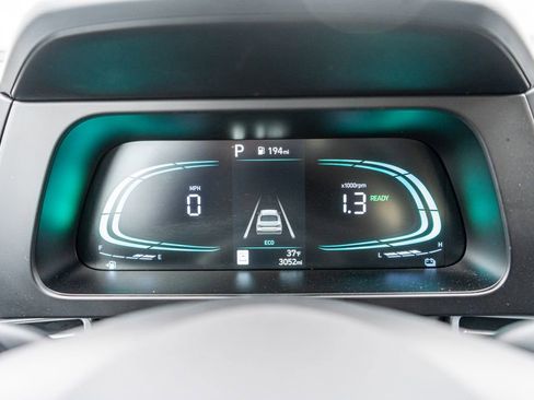 Certified 2025 Hyundai Elantra Blue image 26