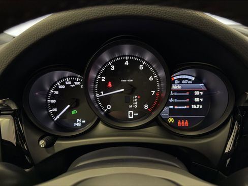 New 2026 Porsche Macan image 21