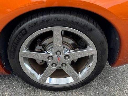 Used 2007 Chevrolet Corvette Convertible w/ Preferred Equipment Group RWD image 8