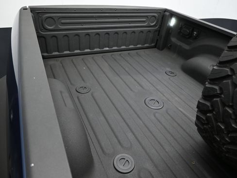 Used 2023 RAM 2500 Laramie w/ Night Edition AWD/4WD image 42