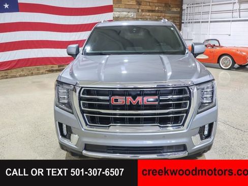 Used 2023 GMC Yukon SLT AWD/4WD image 3