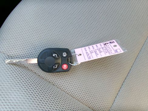 Used 2014 Ford Focus SE w/ Interior Protection Package FWD image 16