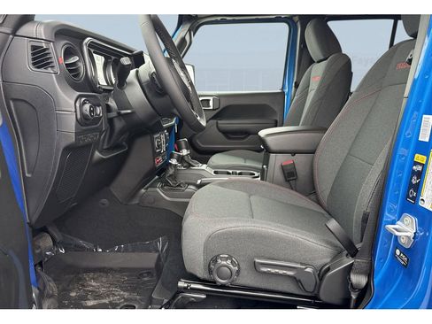 New 2026 Jeep Gladiator Rubicon w/ Steel Power Dome Hood Package AWD/4WD image 15