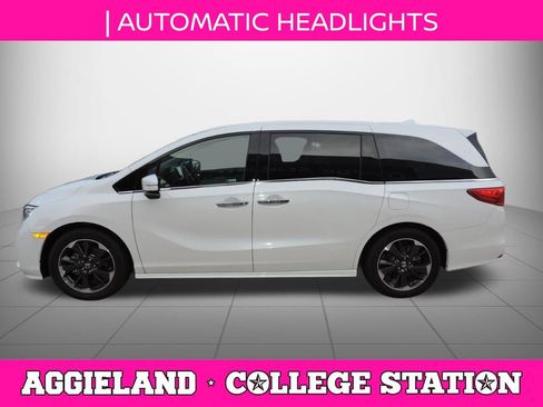 Used 2024 Honda Odyssey Elite image 7