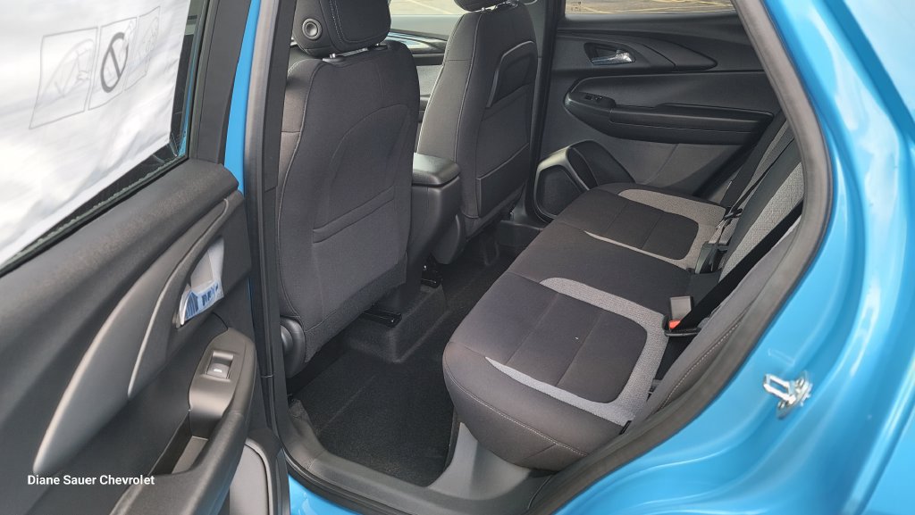 New 2026 Chevrolet TrailBlazer LT w/ LT Cold Weather Package FWD image 25