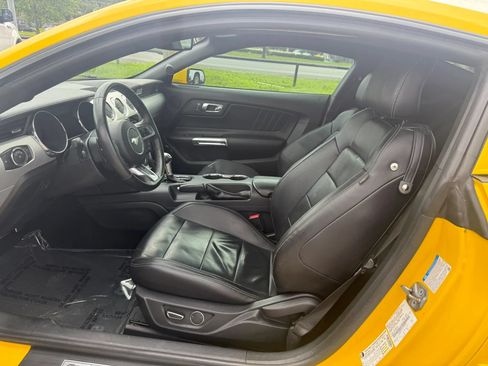 Used 2016 Ford Mustang GT Premium w/ Equipment Group 401A RWD image 10