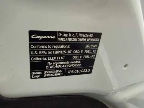 Used 2018 Porsche Cayenne Platinum Edition image 64