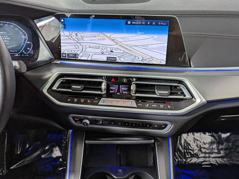 Used 2022 BMW X5 xDrive45e w/ Executive Package image 41