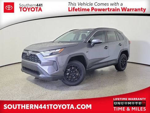 Used 2022 Toyota RAV4 XLE FWD image 1