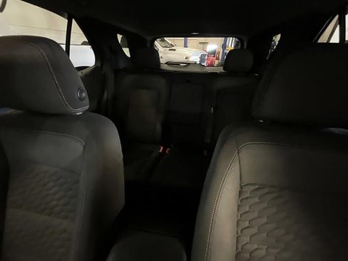 Used 2021 Chevrolet Equinox LT FWD image 26