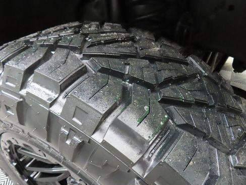 Used 2023 Ford F250 XLT w/ XLT Premium Package AWD/4WD image 10