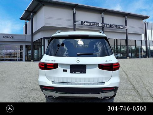 New 2026 Mercedes-Benz GLB 250 4MATIC image 4