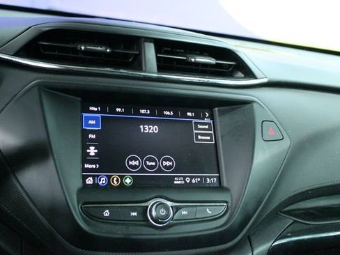 Used 2022 Chevrolet TrailBlazer LS image 17