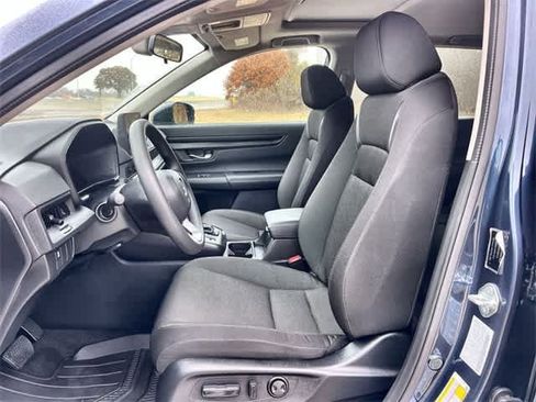 Certified 2025 Honda CR-V EX image 11