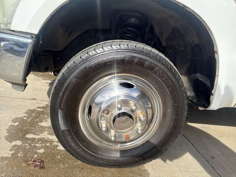 Used 2010 Ford F350 XL image 17