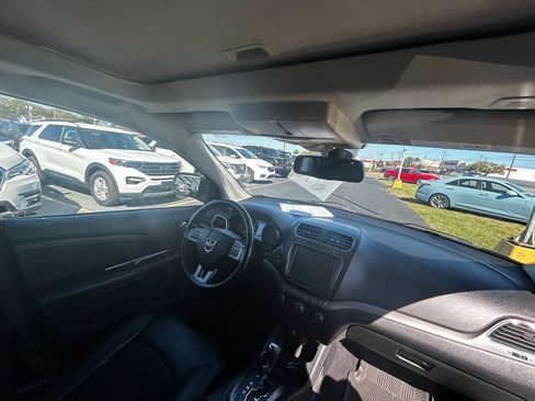 Used 2020 Dodge Journey Crossroad image 17