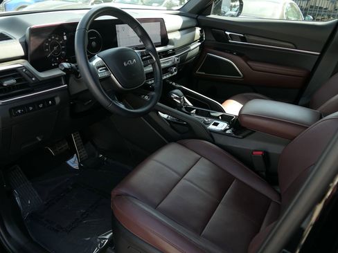 Used 2024 Kia Telluride SX image 12