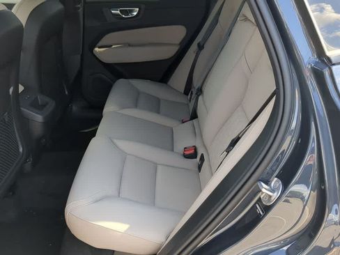 New 2027 Volvo XC60 B5 Plus AWD/4WD image 18