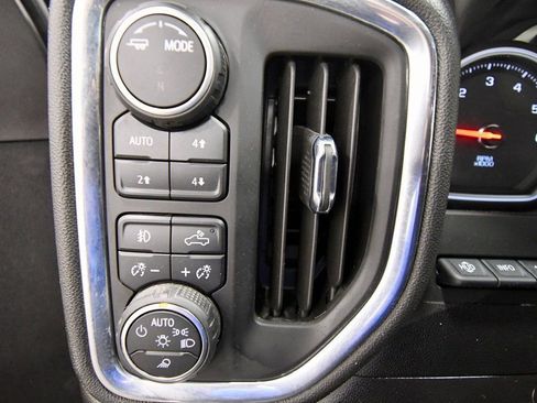 Used 2023 Chevrolet Silverado 2500 LTZ w/ LTZ Premium Package image 20