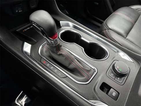 Used 2023 Chevrolet Traverse RS image 20