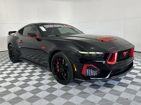 Used 2024 Ford Mustang GT Premium RWD image 2