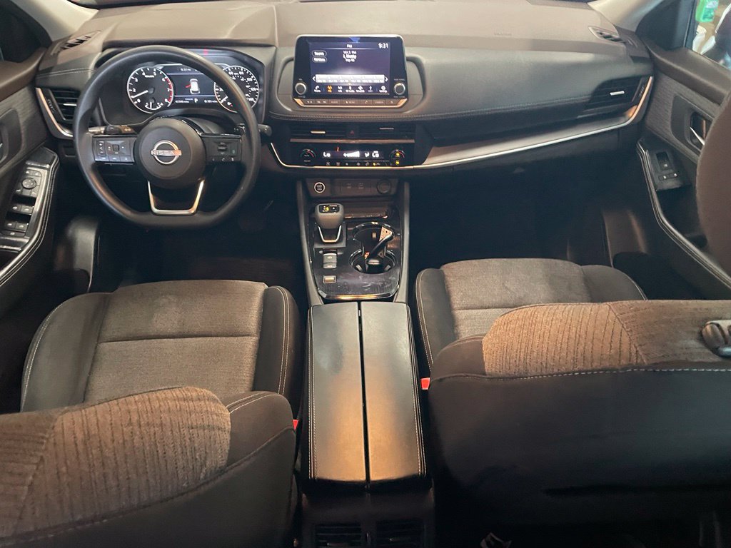 Certified 2023 Nissan Rogue SV FWD image 11
