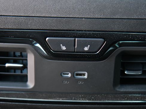 Used 2025 GMC Sierra 1500 AT4 AWD/4WD image 50