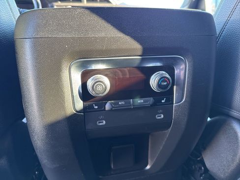 Used 2023 GMC Yukon Denali image 22