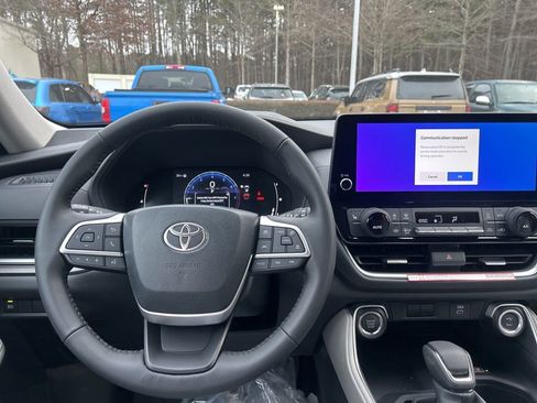 New 2026 Toyota Grand Highlander XLE image 11