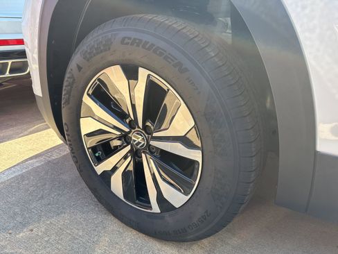 New 2026 Volkswagen Atlas Cross Sport SE image 26