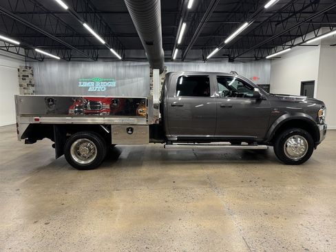 Used 2022 RAM 4500 Tradesman w/ Chrome Appearance Group AWD/4WD image 19