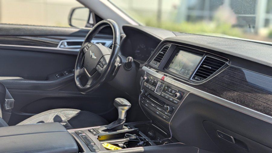 Used 2018 Genesis G80 3.8 AWD/4WD image 20